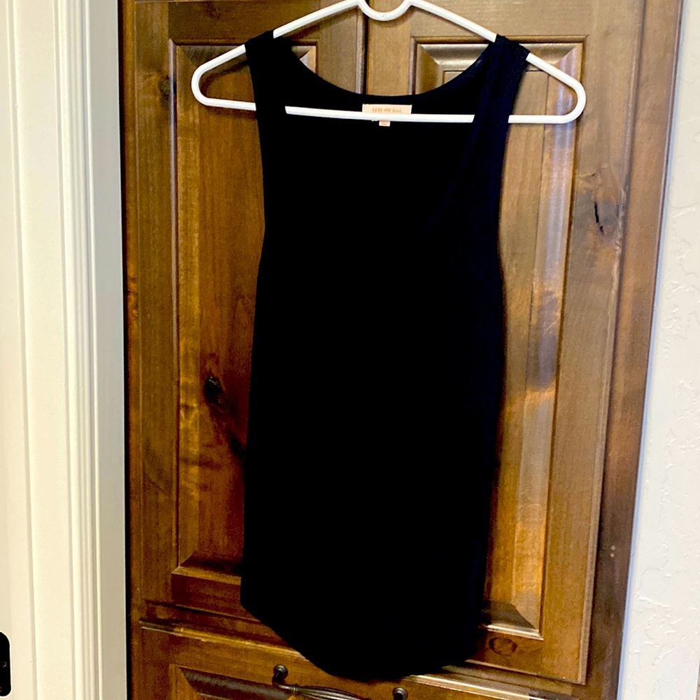 NWOT- Never worn- Skies Are Blue- Black tank